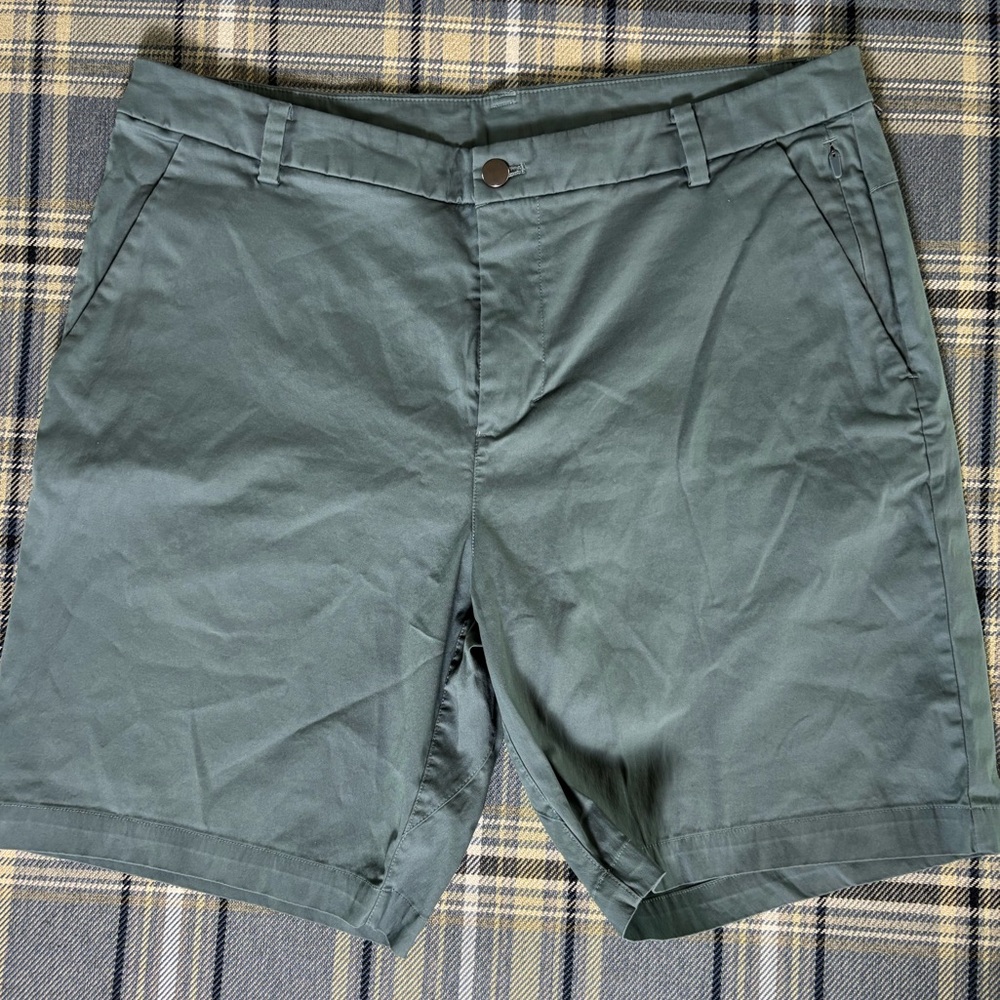 Lululemon Commission Shorts Size 36 Forrest Green 8” Rise